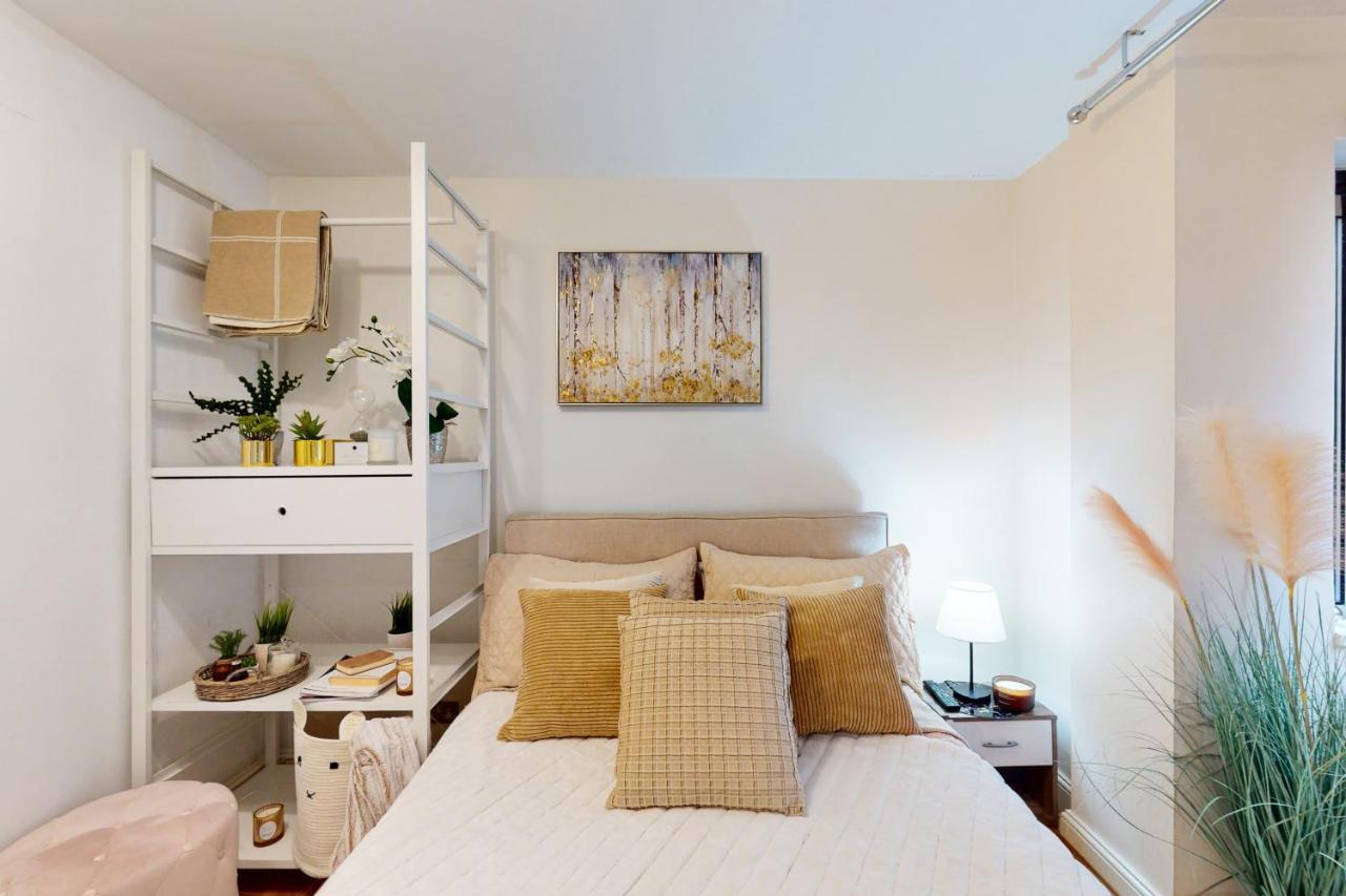 Park Lane Apartments Piccadilly Circus Лондон Экстерьер фото