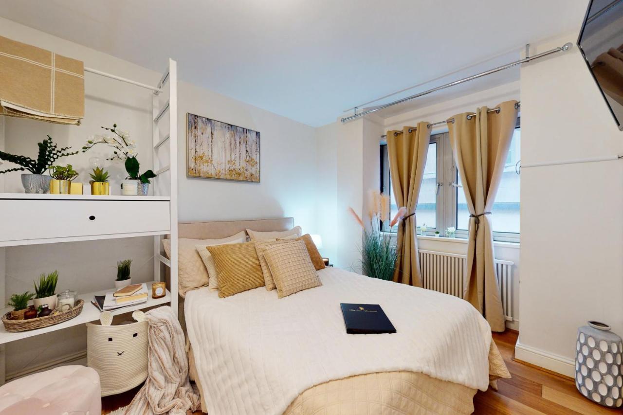 Park Lane Apartments Piccadilly Circus Лондон Экстерьер фото